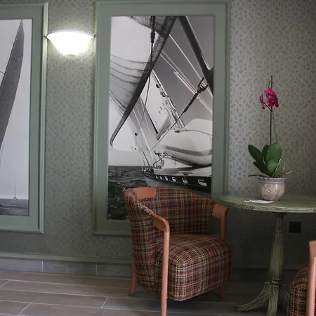 Adrián Colón Guanahaní Adultos Only