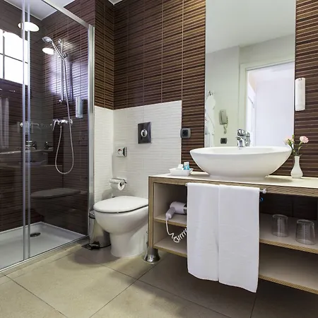 Adrián Colón Guanahaní Adultos Only Hotel Costa Adeje (Tenerife)